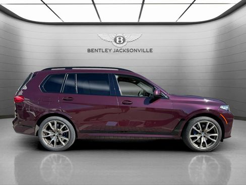 Used 2022 BMW X7 M50i image 5