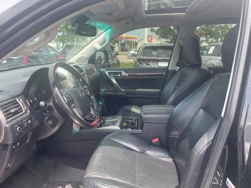Used 2018 Lexus GX 460 Premium w/ Premium Package AWD/4WD image 8