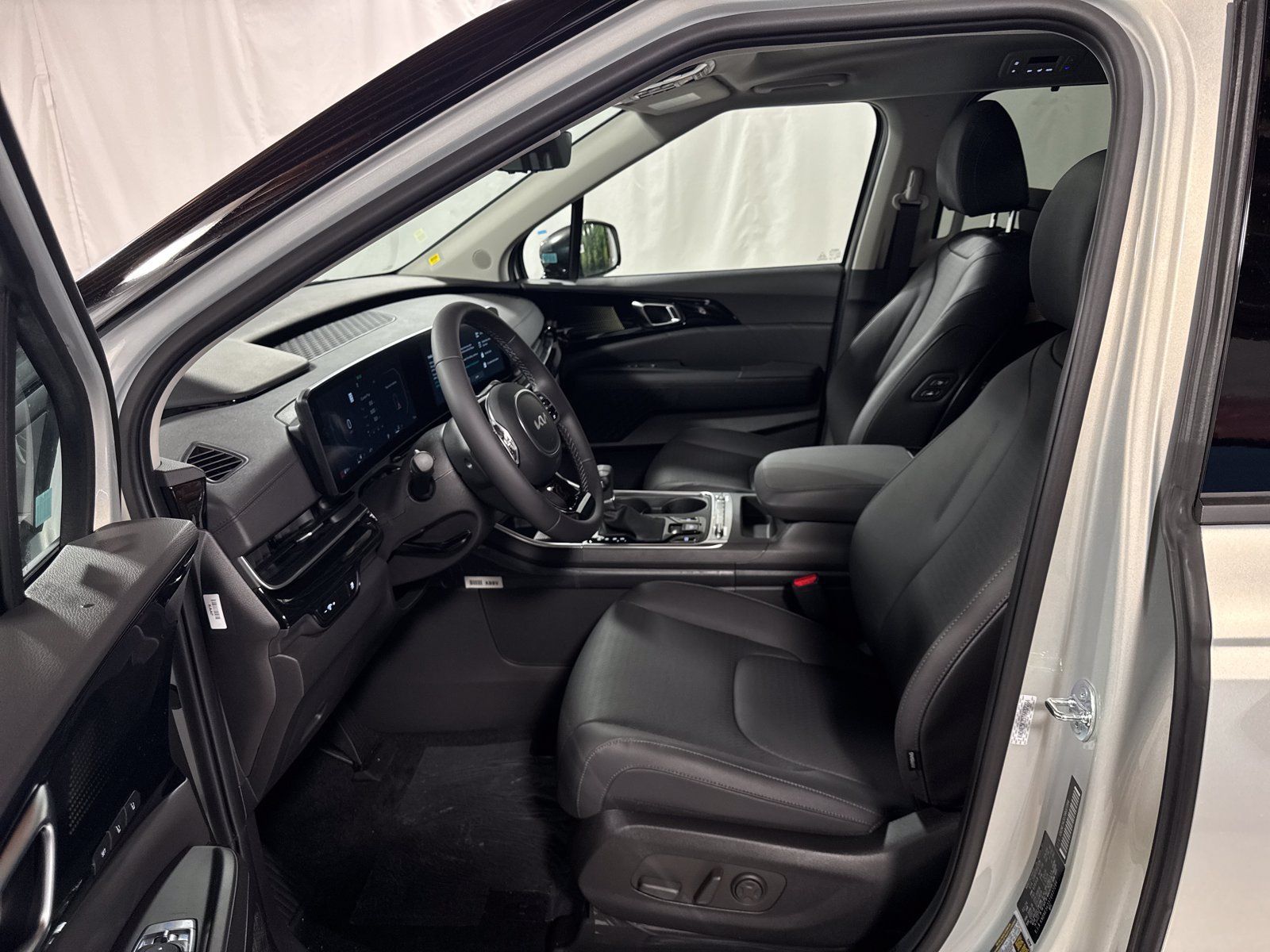 New 2026 Kia Carnival SX Prestige FWD image 5