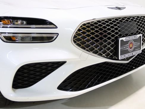 Used 2024 Genesis G70 2.5T image 20