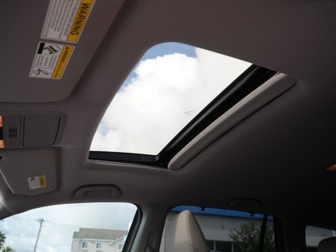 Used 2022 Honda Pilot Special Edition image 15