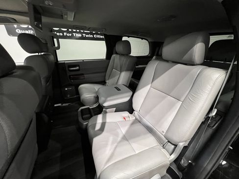 Used 2012 Toyota Sequoia Platinum image 26