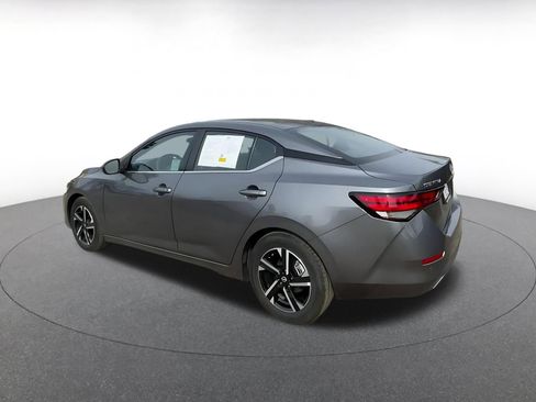 Used 2025 Nissan Sentra SV image 10