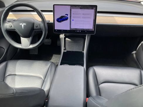 Used 2019 Tesla Model 3 RWD image 5
