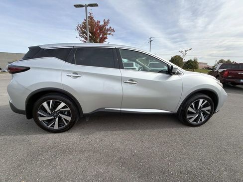 Used 2024 Nissan Murano SL image 10