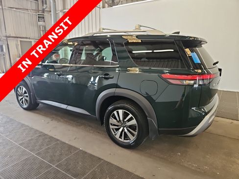 Used 2023 Nissan Pathfinder SL AWD/4WD image 5