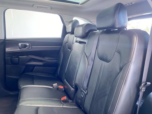Used 2023 Kia Sorento S w/ Panoramic Sunroof Package FWD image 35