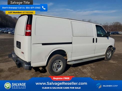 Used 2017 GMC Savana 2500 RWD image 4