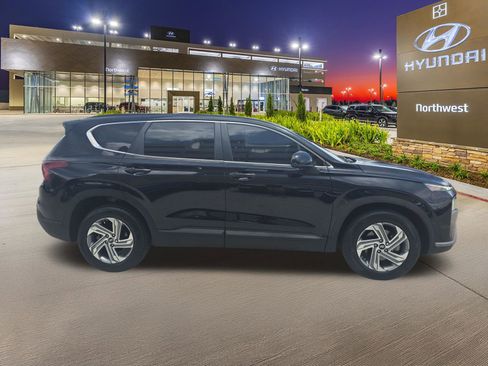 Used 2021 Hyundai Santa Fe SE FWD image 6