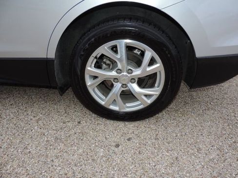 Used 2018 Chevrolet Equinox Premier image 15