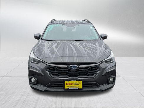 Used 2024 Subaru Crosstrek 2.5i Limited AWD/4WD image 2