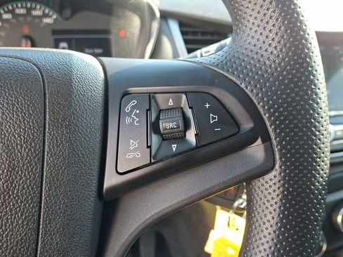 Used 2019 Chevrolet Trax LT image 22