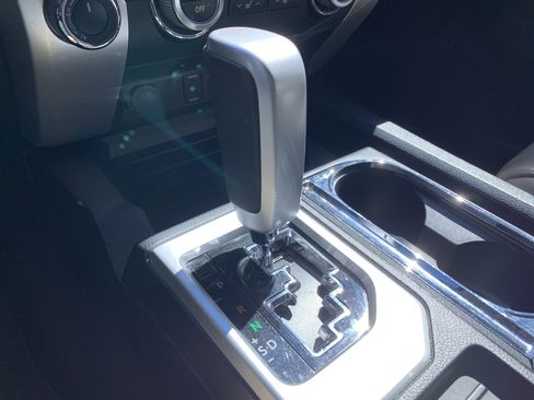 Used 2017 Toyota Tundra Limited w/ Limited Premium Package image 26