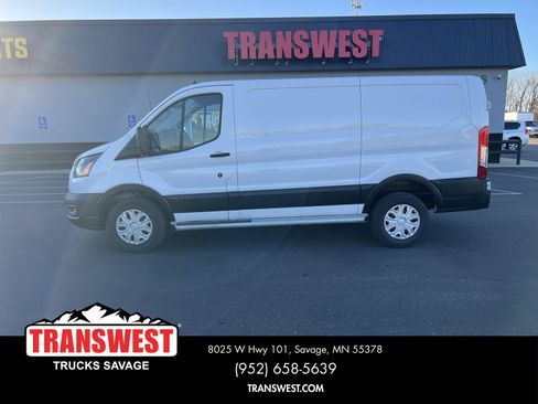 Used 2024 Ford Transit 250 Low Roof w/ Exterior Upgrade Package image 10