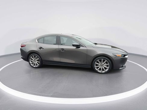 Used 2020 MAZDA MAZDA3 Sedan w/ Preferred Package image 9
