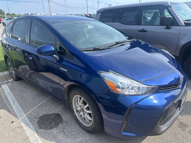 Certified 2017 Toyota Prius V Two w/ Carpet Mat Package FWD image 3