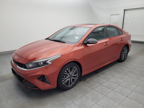 Used 2022 Kia Forte GT-Line w/ GT-Line Premium Package FWD image 2