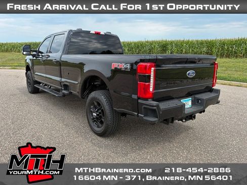Used 2024 Ford F350 XLT w/ XLT Premium Package AWD/4WD image 6