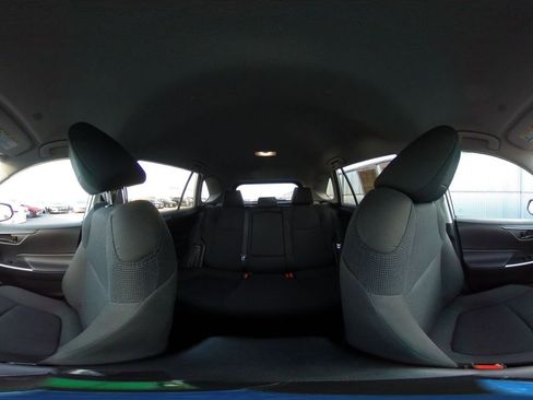 Used 2025 Toyota RAV4 LE image 41