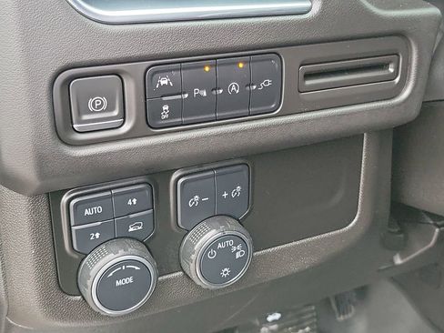 Certified 2022 Chevrolet Tahoe RST image 8