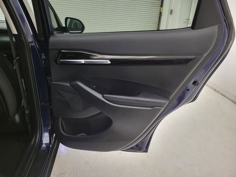 Used 2024 Kia Seltos SX w/ SX Sunroof Package AWD/4WD image 26