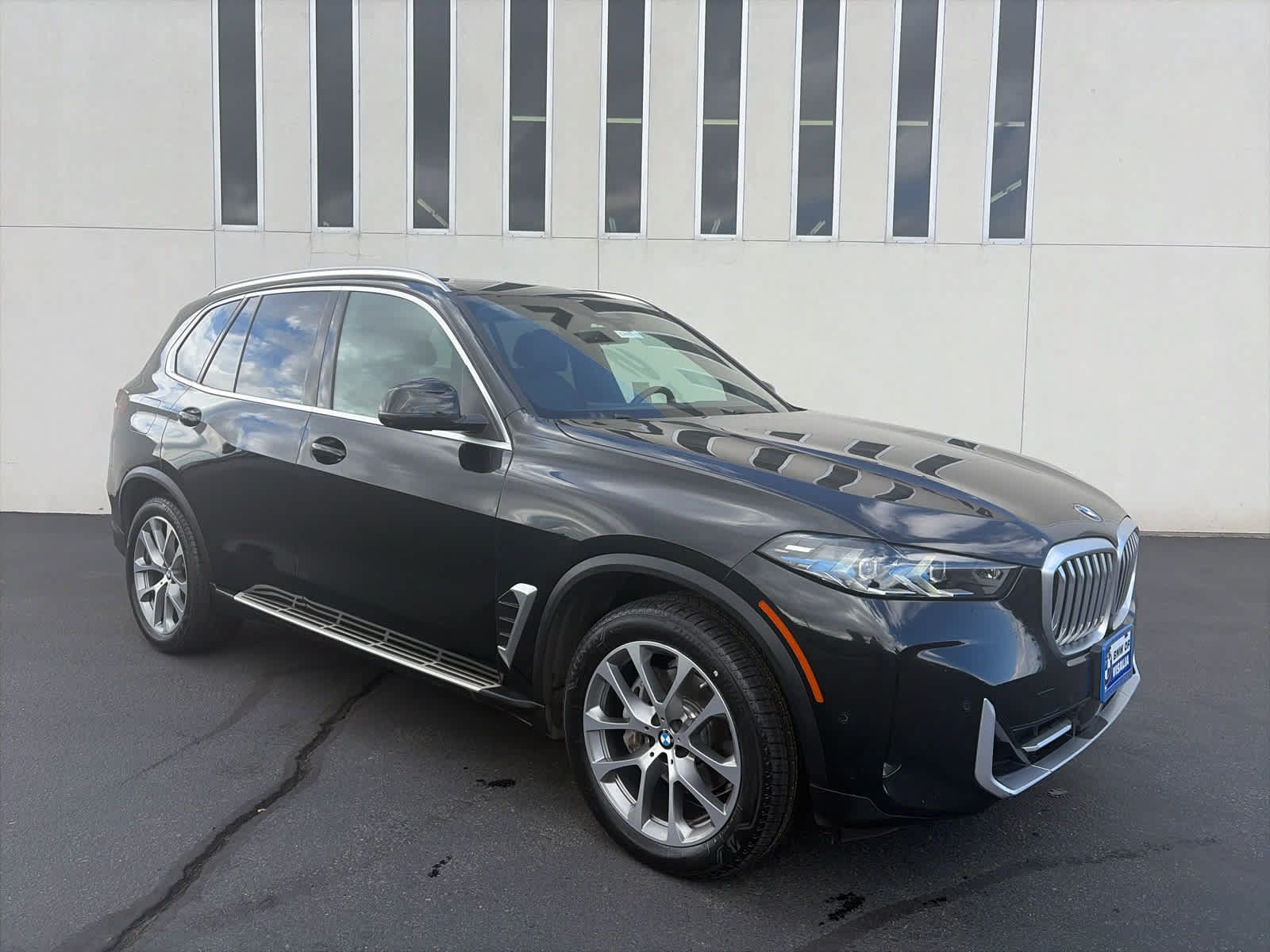 Used 2024 BMW X5 xDrive40i AWD/4WD image 2