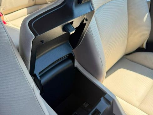 Used 2016 Honda Accord LX image 18