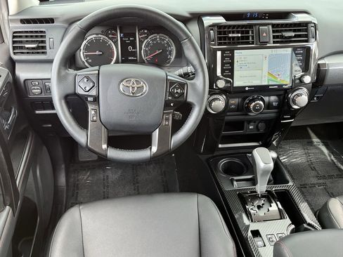 Used 2024 Toyota 4Runner TRD Off-Road Premium w/ Moonroof Package AWD/4WD image 10