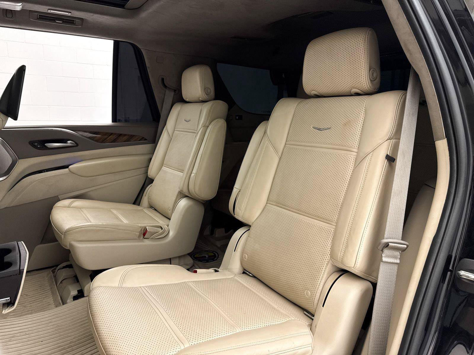 Used 2022 Cadillac Escalade Sport Platinum AWD/4WD image 32