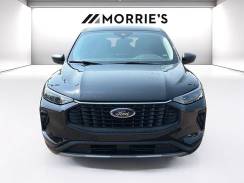 Used 2025 Ford Escape Active FWD image 2