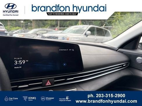 Certified 2024 Hyundai Elantra SEL FWD image 18