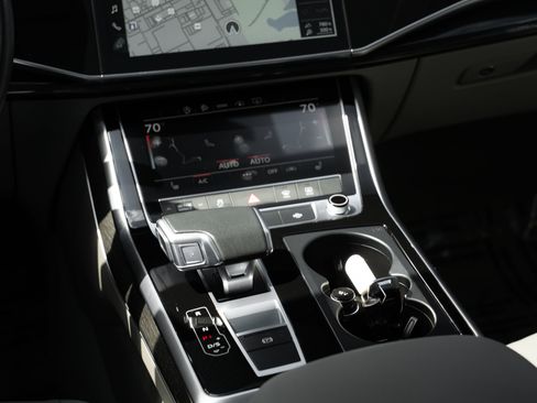 Certified 2022 Audi Q7 3.0T Premium Plus AWD/4WD image 12
