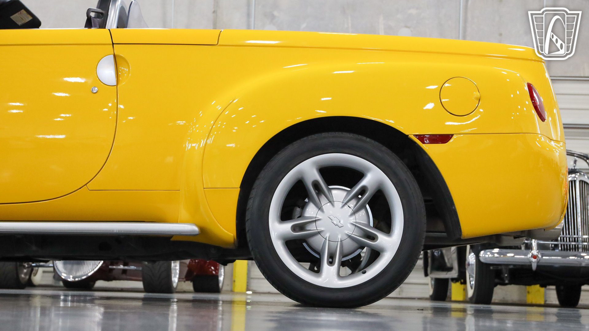 Used 2004 Chevrolet SSR w/ Preferred Equipment Group RWD image 20