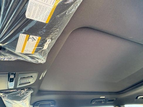 New 2025 Nissan Armada Platinum w/ Convenience Package image 19