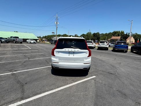 Used 2018 Volvo XC90 T6 Momentum w/ Convenience Package AWD/4WD image 12