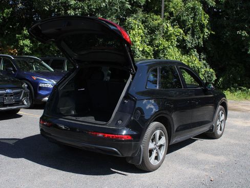 Used 2020 Audi Q5 2.0T Premium w/ Titanium Sport Package AWD/4WD image 7