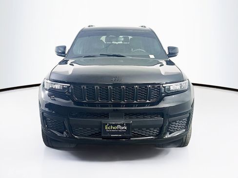 Used 2023 Jeep Grand Cherokee L Laredo image 2