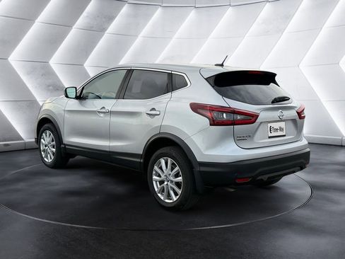 Used 2021 Nissan Rogue Sport S FWD image 3