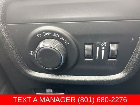 New 2026 Jeep Grand Cherokee Altitude AWD/4WD image 25