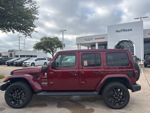 Certified 2021 Jeep Wrangler Unlimited Sahara w/ Cold Weather Group image 8