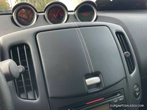 Used 2013 Nissan 370Z Touring 2dr Coupe 6M image 33