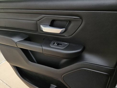 New 2026 RAM 1500 Express AWD/4WD image 10