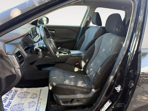 Used 2023 Nissan Rogue SV image 9