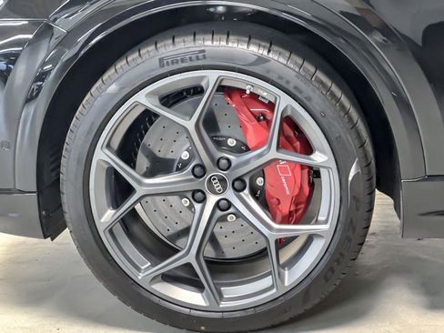 New 2025 Audi RS Q8 performance image 25