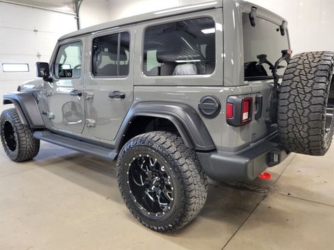 Used 2022 Jeep Wrangler Unlimited Sport w/ Sun And Sound Package AWD/4WD image 6