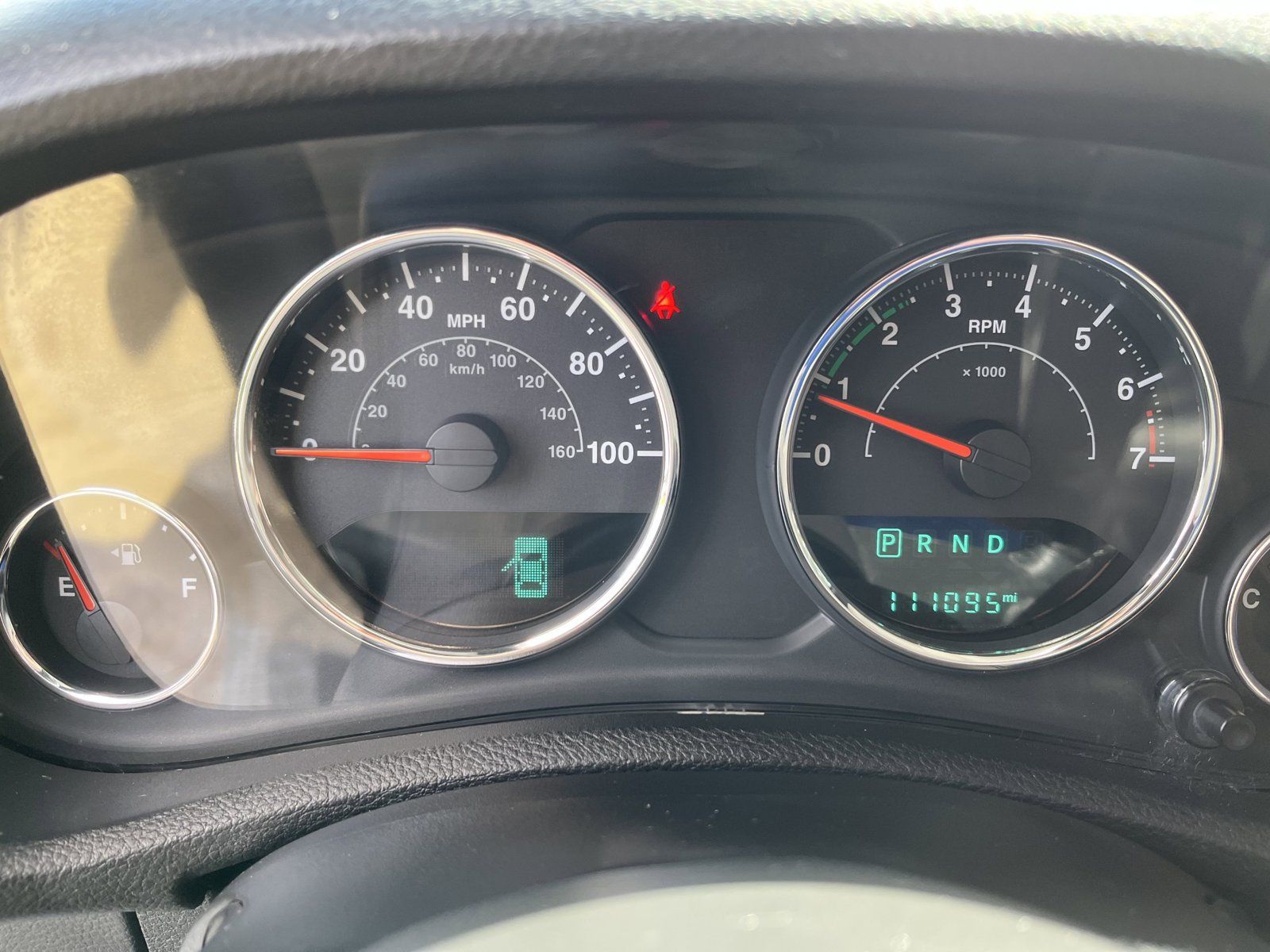 Used 2017 Jeep Wrangler Unlimited Sahara w/ Connectivity Group AWD/4WD image 19