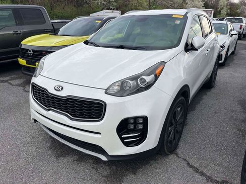 Used 2018 Kia Sportage EX w/ EX Sport Appearance Package image 4
