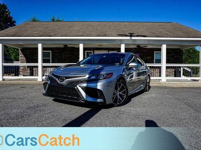 Used 2022 Toyota Camry SE w/ Convenience Package