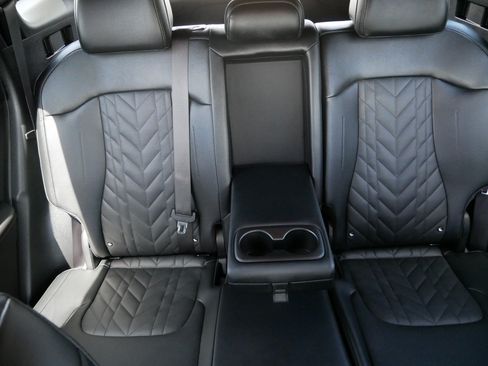 Used 2024 Kia Sportage X-Line AWD/4WD image 13