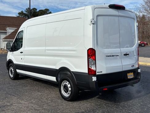 New 2026 Ford Transit 250 148 Medium Roof RWD image 17